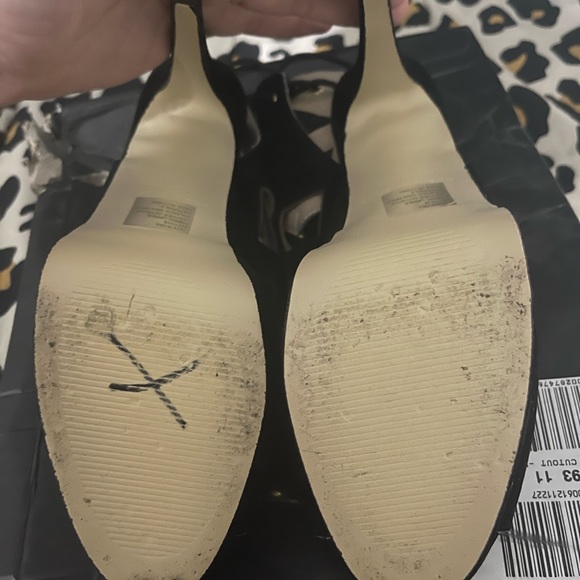 Black Diamond Cutout Heels - Picture 5 of 5